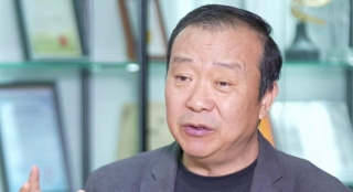 脱衣服亲嘴视频